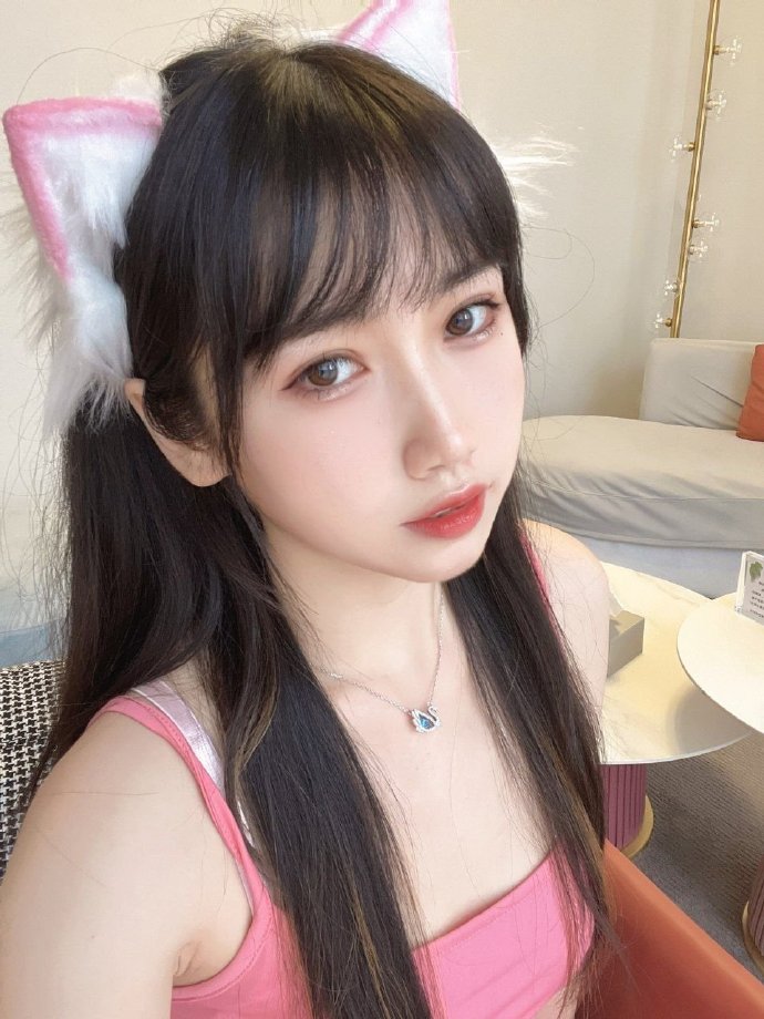 坚如磐石 封面